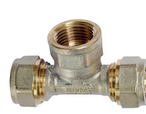 Raccordo Tee femmina 3/4" x 20